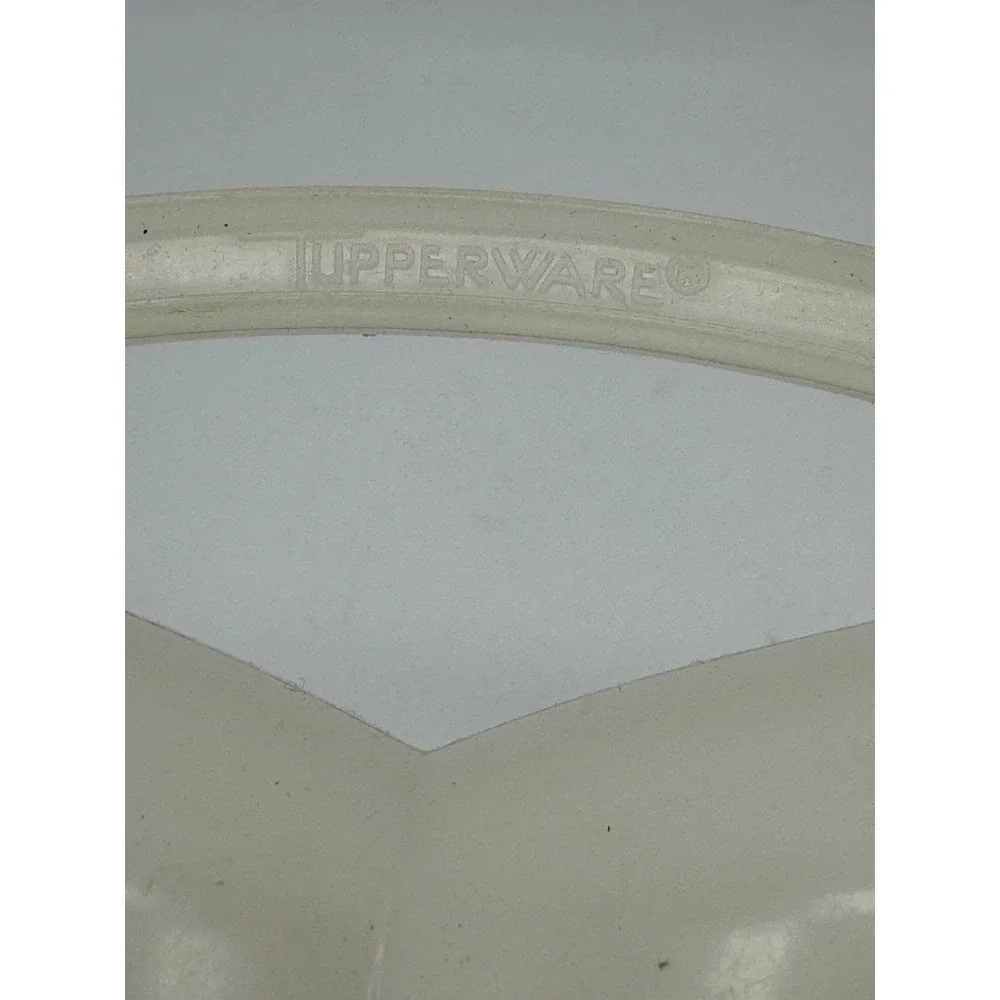 Vintage Tupperware Measuring Cup 860 Two-Sided  Wet‎ Dry 8 Oz 1 Cup Handle